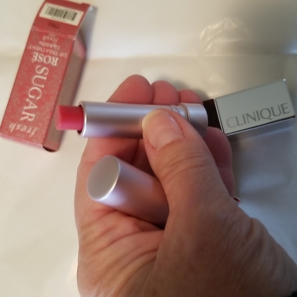 3 new brand name lippies - Picture 5 of 5